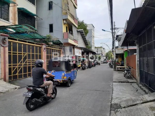 image RUKO 3,5 LANTAI DI JALAN HAYAM WURUK, KEBON JERUK (1)