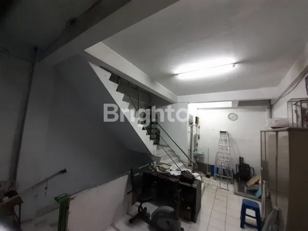image RUKO 3,5 LANTAI DI JALAN HAYAM WURUK, KEBON JERUK (5)