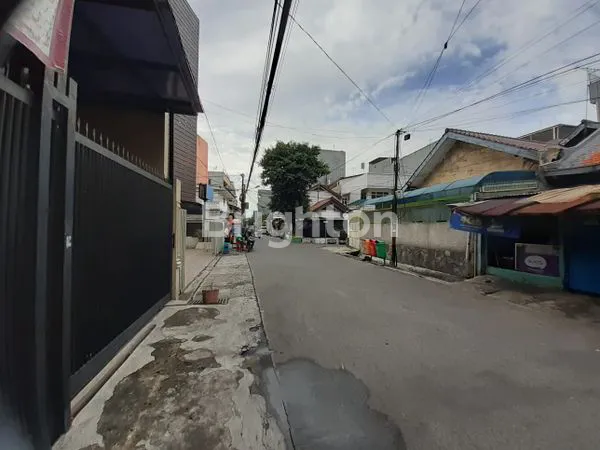 image RUKO 3,5 LANTAI DI JALAN HAYAM WURUK, KEBON JERUK (6)