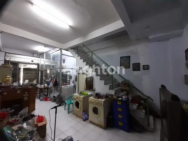 image RUKO 3,5 LANTAI DI JALAN HAYAM WURUK, KEBON JERUK (7)