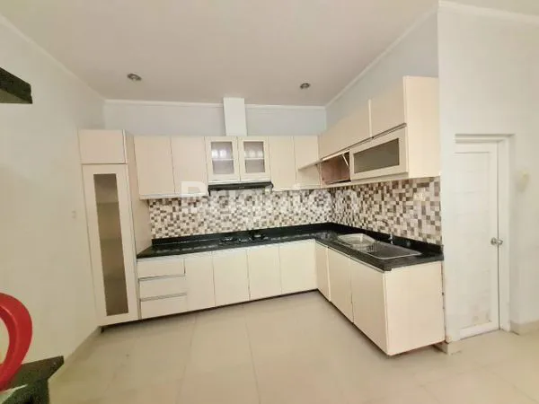 image RUMAH SEMI FURNISH DI BUKIT GOLF RIVERSIDE CIBUBUR CIMANGGIS (1)