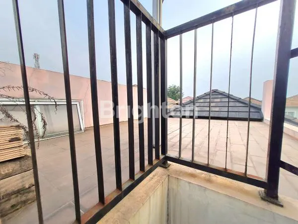 image RUMAH SEMI FURNISH DI BUKIT GOLF RIVERSIDE CIBUBUR CIMANGGIS (8)