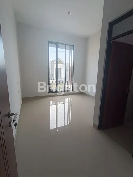 image RUMAH LEBAK ARUM, 2 UNIT, 1 UNIT TYPE THALIA, GRANIT 60 X 60 (8)