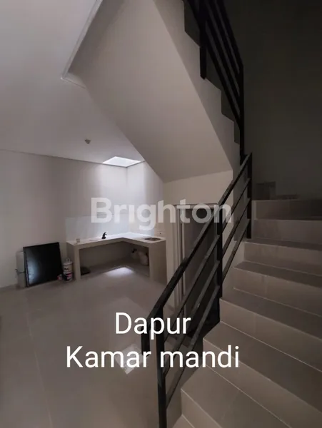 image RUMAH BARU DIBANGUN, SIAP HUNI, TAMAN RATU JAKARTA BARAT, 3 LANTAI, UK. 3,5 X 13 M2, SURAT LENGKAP, ROW 2 MOBIL, HADAP JALAN RAYA, BISA UNTUK USAHA. PUSAT BISNIS KOMERSIAL. (2)