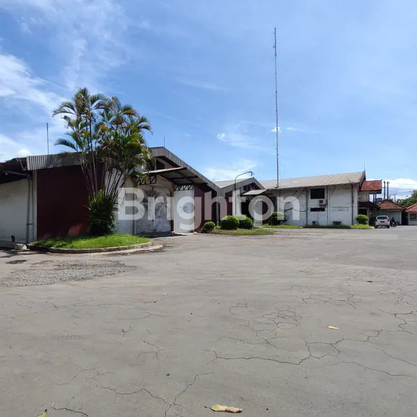 image GUDANG, LAHAN LUAS, BANGUNAN HITUNG TANAH, ZONA INDUSTRI, NOL JALAN RAYA, GRESIK (2)