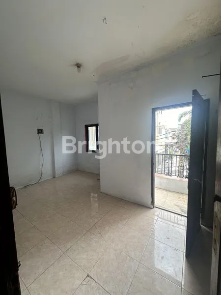 image RUKO 3 LANTAI + ROOFTOP ROW 2 MOBIL COCOK UNTUK KOST DI JELAMBAR (6)