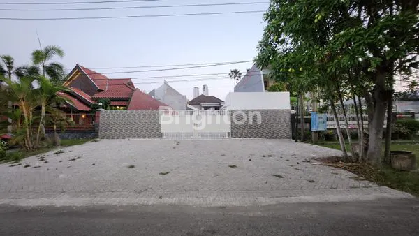 image LAHAN KOSONG SIAP BANGUN JALAN KEMBAR DEKAT HOTEL ASTON ROW JALAN 20 METER (2)