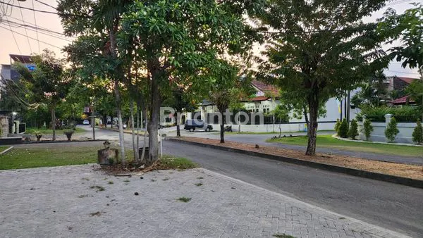 image LAHAN KOSONG SIAP BANGUN JALAN KEMBAR DEKAT HOTEL ASTON ROW JALAN 20 METER (4)