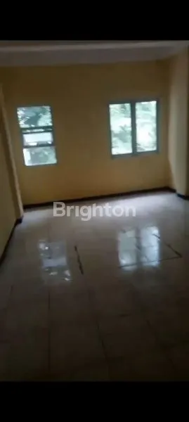 image RUKO 3 LANTAI TENGAH KOTA LOKASI STRATEGIS (2)