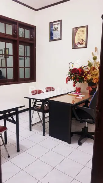 image RUMAH DARMO SATELIT (4)