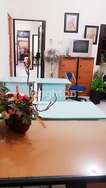 image RUMAH DARMO SATELIT (6)