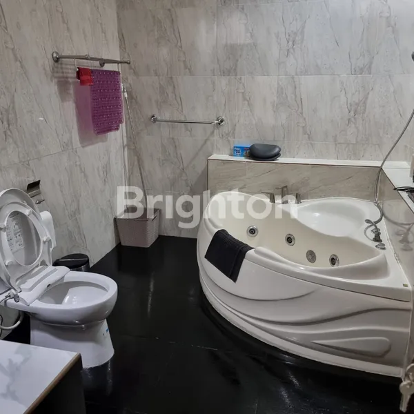 image RUMAH 3 LANTAI SEMI FURNISHED DI CLUSTER MADRID MODERNLAND (7)