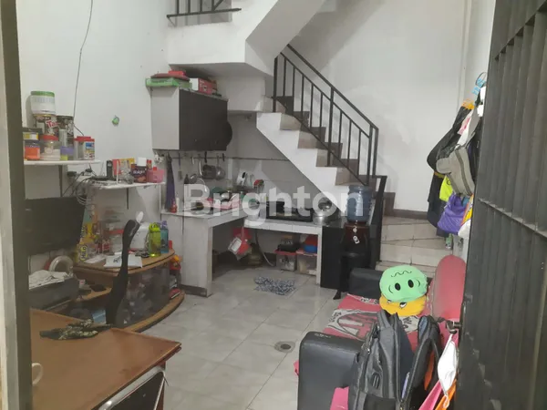 image RUMAH 3,5 LANTAI ROW JALAN 1 MOBIL DI JELAMBAR GROGOL JAKARTA BARAT (6)