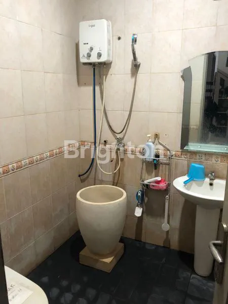 image RUMAH MEWAH 2 LANTAI  MEDITERANIA REGENCY  JATIBENING KOTA  BEKASI (5)