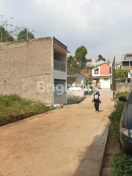 image TANAH PADAT BENTUK KOTAK SIAP BANGUN CIPAGERAN CIMAHI UTARA (5)