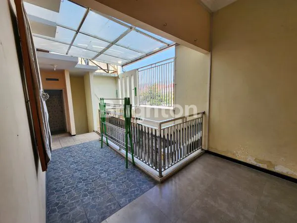 image DIJUAL RUMAH 2 LANTAI SIAP HUNI, LEGA, FULLY FURNISHED DI DELTA SARI INDAH (8)