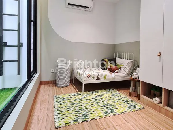 image HUNIAN MODERN SEMI FURNISHED DI JAKARTA SELATAN (7)