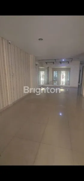 image JELAMBAR RUMAH 3 LANTAI LOKASI STRATEGIS JAKARTA BARAT (2)