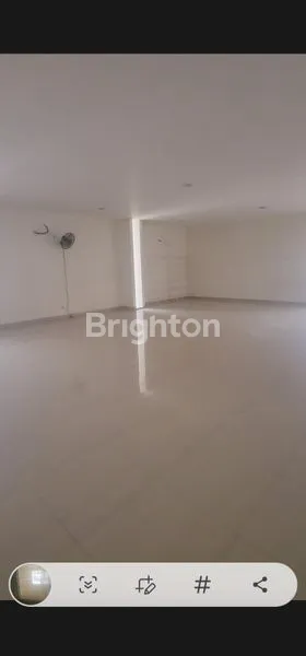 image JELAMBAR RUMAH 3 LANTAI LOKASI STRATEGIS JAKARTA BARAT (8)