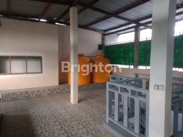 image RUMAH STRATEGIS DI TENGAH KOTA GRESIK (5)