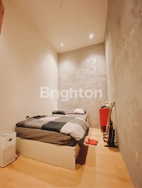 RUMAH AGENCY PRODUKSI KREATIF KANTOR STUDIO OFFICE DI JAKARTA SELATAN