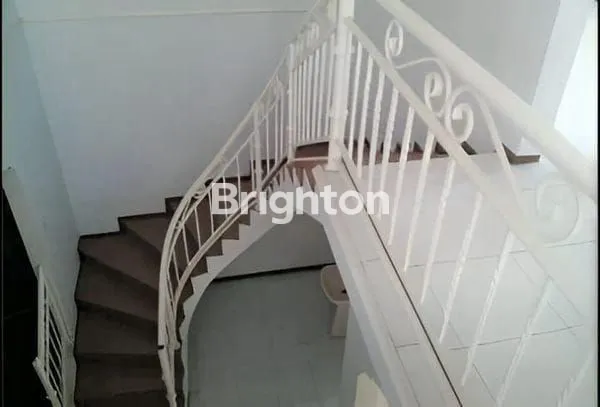 image RUMAH FULL 2 LANTAI STRATEGI NEMPEL GRAHA RAYA (2)