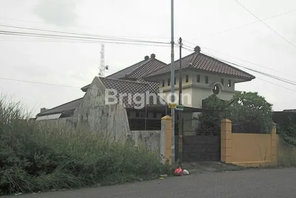 image RUMAH JALAN MONGINSIDI (1)