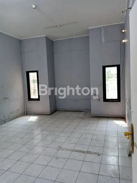 image RUKO DUA LANTAI SIAP HUNI DI BOULEVARD KELAPA GADING JAKARTA UTARA (3)