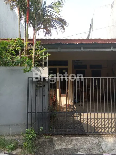 image RUMAH KOKOH PERLU SEDIKIR RENOV DALAM KOMPLEK PERUMAHAN CIPINANG ELOK 2 JAKARTA TIMUR (1)