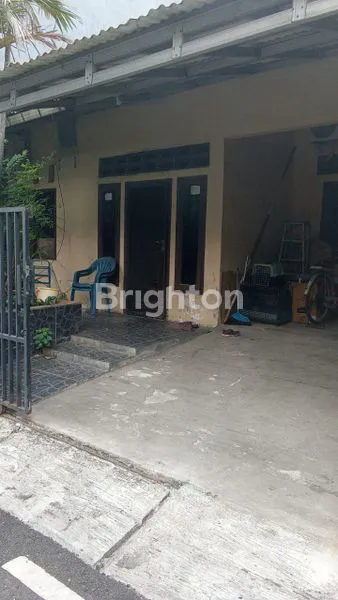 image RUMAH KOKOH PERLU SEDIKIR RENOV DALAM KOMPLEK PERUMAHAN CIPINANG ELOK 2 JAKARTA TIMUR (3)