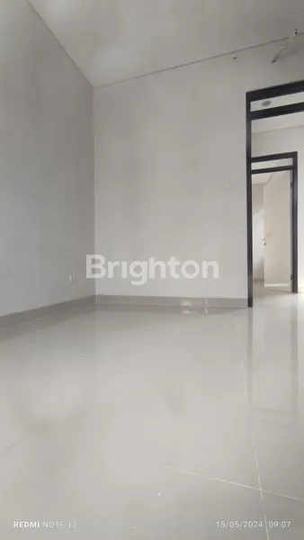 image RUMAH 1,5 LANTAI SIAP HUNI (3)