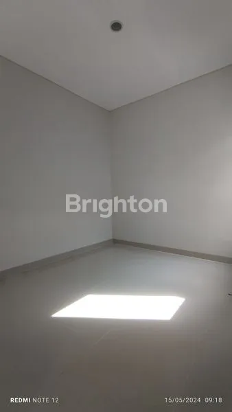 image RUMAH 1,5 LANTAI SIAP HUNI (4)