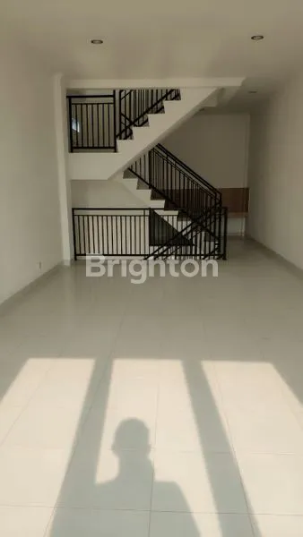 image RUKO 3 LANTAI DI KARAWACI (2)