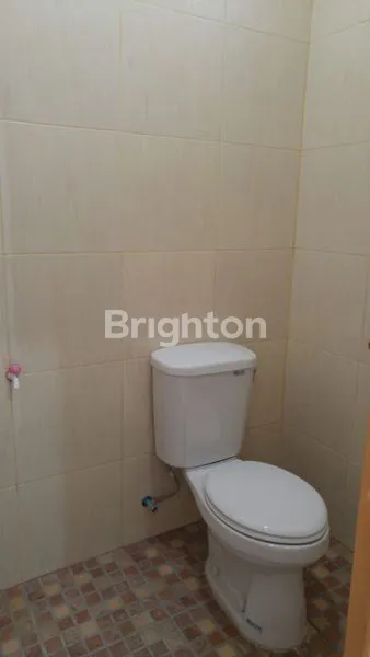 image RUKO 3 LANTAI DI KARAWACI (8)