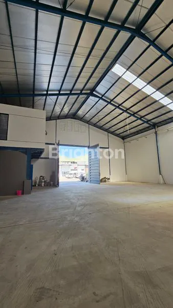 image GUDANG BARU GRES (3)