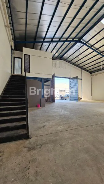 image GUDANG BARU GRES (5)