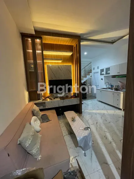 image RUMAH 2 LANTAI SIAP HUNI FULL FURNISHED TINGGAL BAWA KOPER (2)