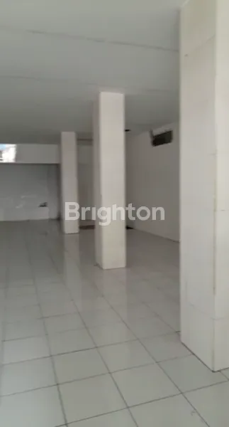 image RUKO + TANAH LUAS , TEMBUS 2 JALAN , JL.JEND.SUDIRMAN SILIWANGI - GISIKDRONO , SEMARANG (5)