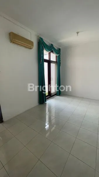image RUMAH BESAR TERAWAT SIAP HUNI ! SEWA PURI WIDYA KENCANA (5)