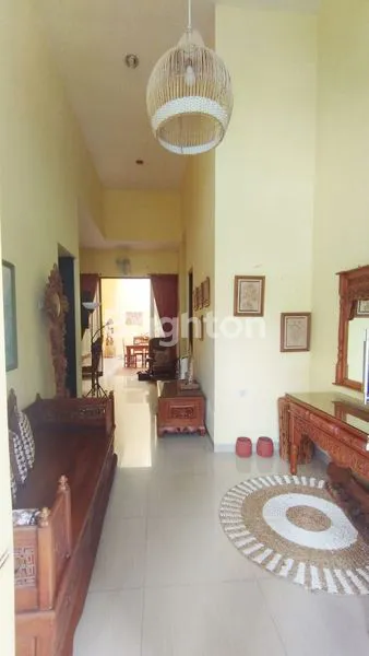 image RUMAH SIAP HUNI 2 LANTAI FULL FURNISHED, KOTA KEDIRI (2)