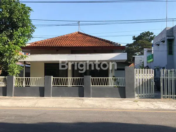 image DIJUAL RUMAH TENGAH KOTA (1)