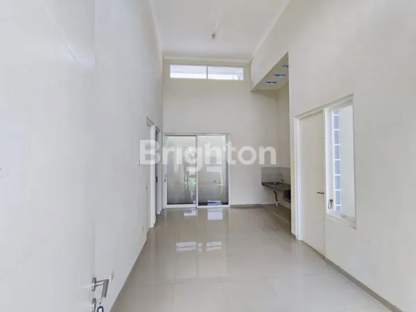 image RUMAH BARU MINIMALIS SAWOJAJAR (7)