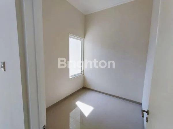 image RUMAH BARU MINIMALIS SAWOJAJAR (3)