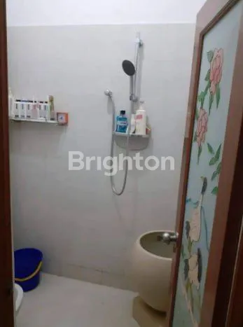 image RUMAH 2 LANTAI BARU MEWAH SIAP HUNI STRATEGIS DEKAT DENGAN STASIUN CILEBUT DI PERUMAHAN GRAHA CILEBUT BOGOR (8)