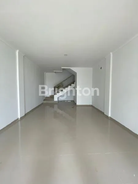 image RUKO 3 LANTAI LOKASI STRATEGIS DI JAGAKARSA JAKARTA SELATAN (3)