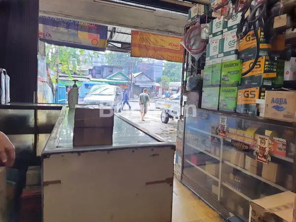 image RUMAH DAN BENGKEL DI KEBAYORAN LAMA (4)