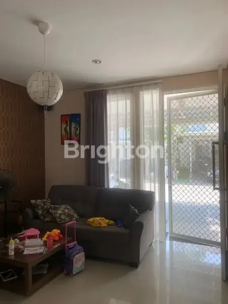 image RUMAH CITRALAND GREENLAKE DEKAT KAMPUS UNESA, DEKAT PAKUWON MALL (2)