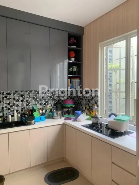 image RUMAH CITRALAND GREENLAKE DEKAT KAMPUS UNESA, DEKAT PAKUWON MALL (4)