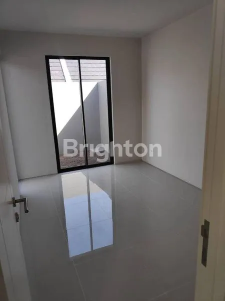 image MURAH, RUMAH BARU GRESS, MINIMALIS SIAP HUNI DI GRAND SUNRISE  (4)