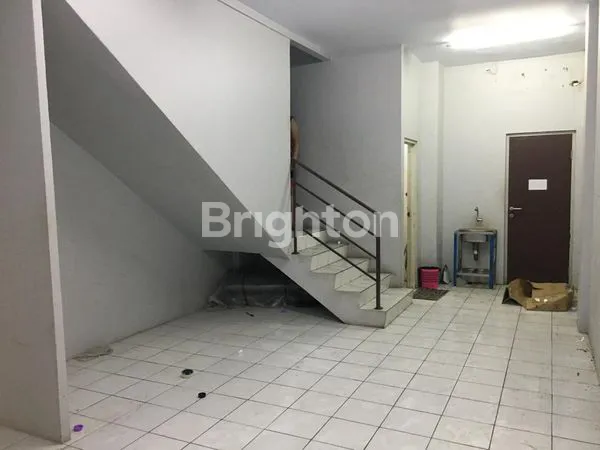 image RUKO 3 LANTAI DI KARAWACI TANGERANG (5)